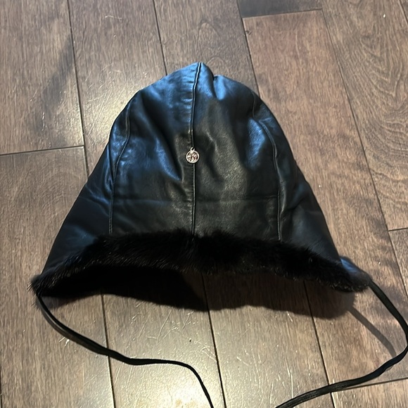NEW black mink leather trapper hat, lined with real ethical fur - Picture 3 of 10